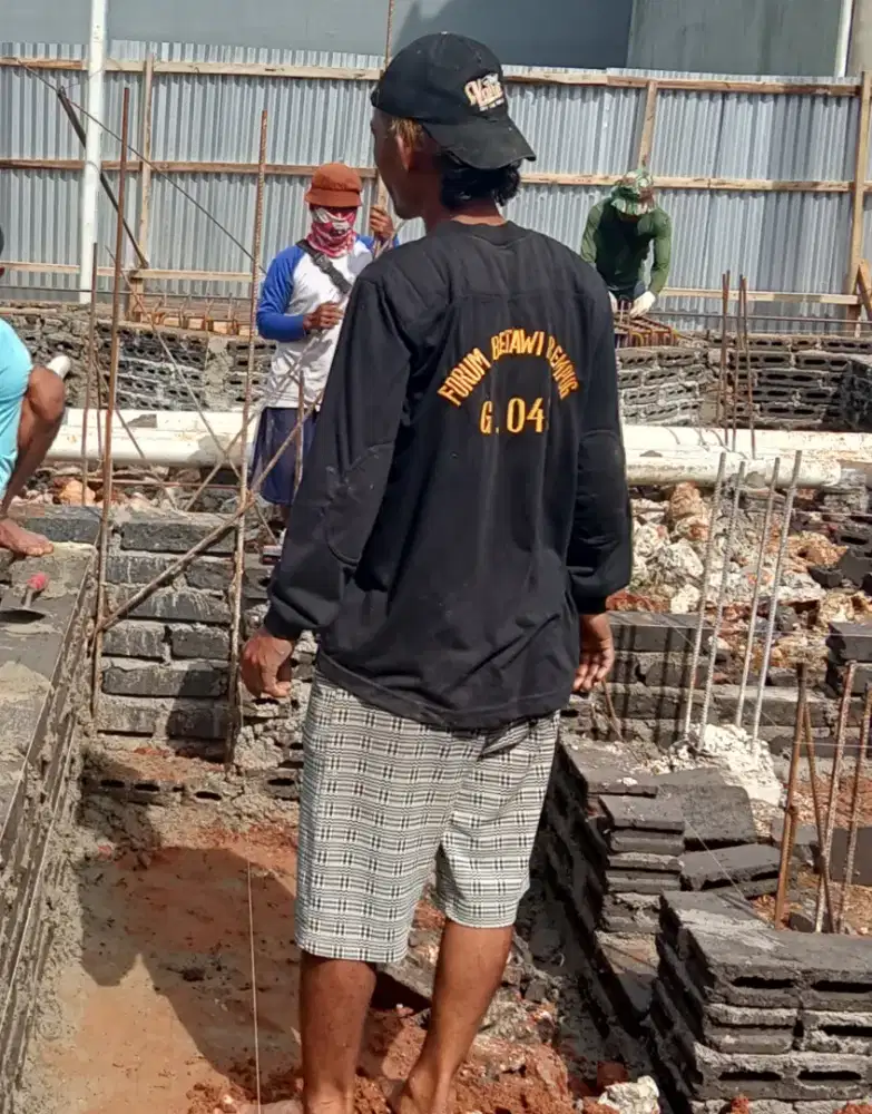 Tukang harian/borongan