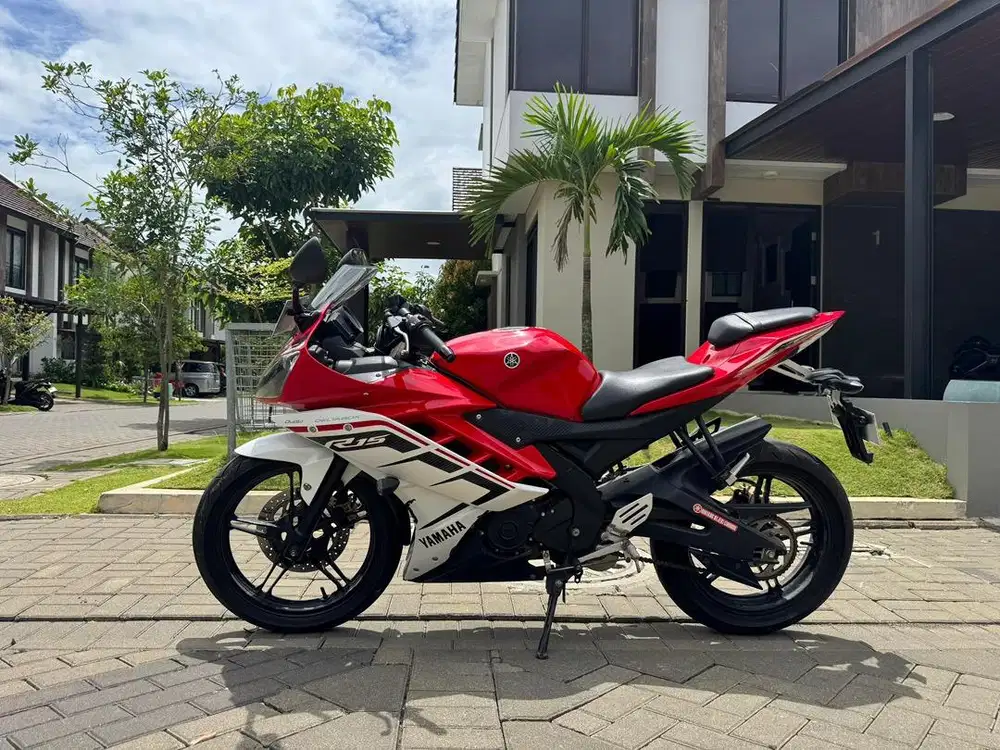 Yamaha R15 V2 Tahun 2015