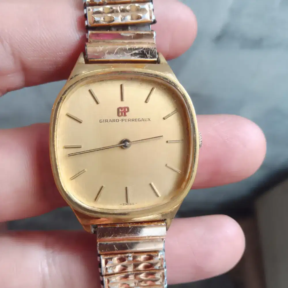 Jam tangan antik GIRRard PERREGAUX