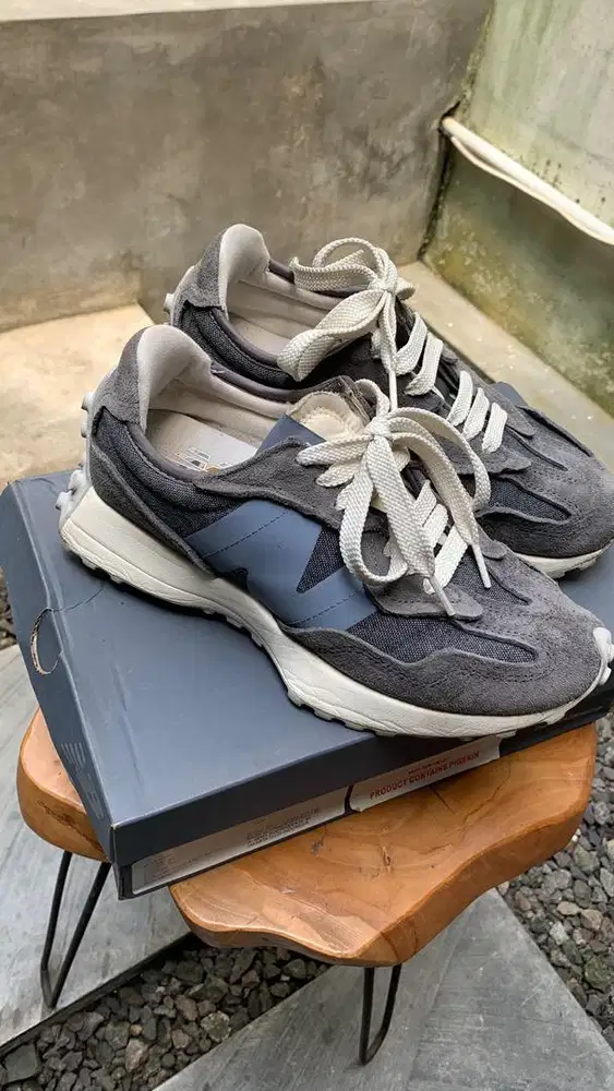 Sepatu New Balance U327 WPC 39,5