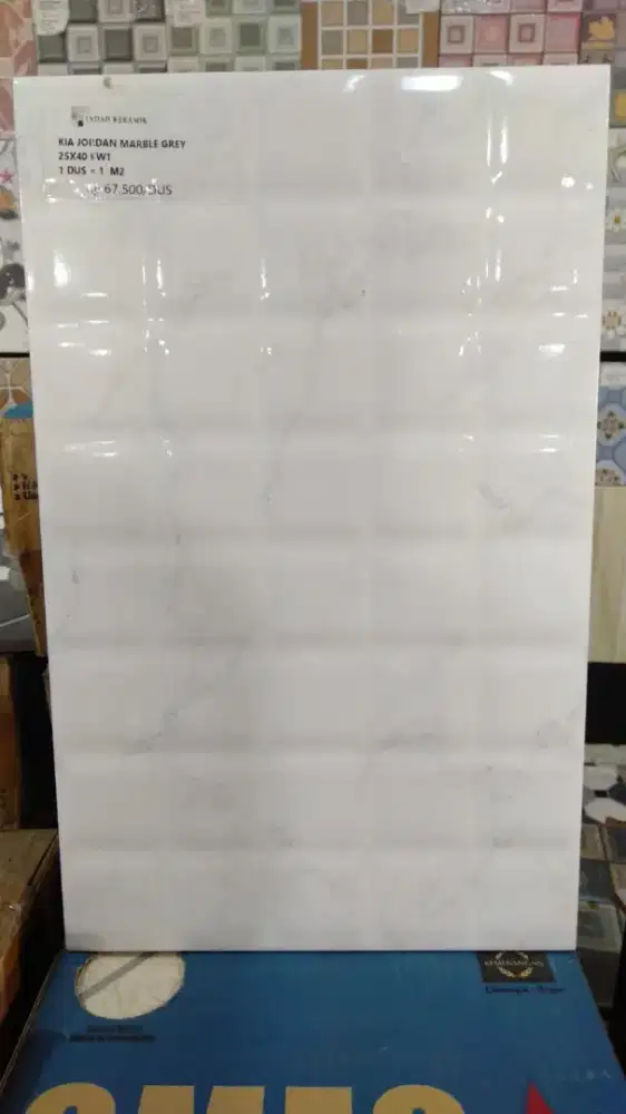 Keramik dinding estetik