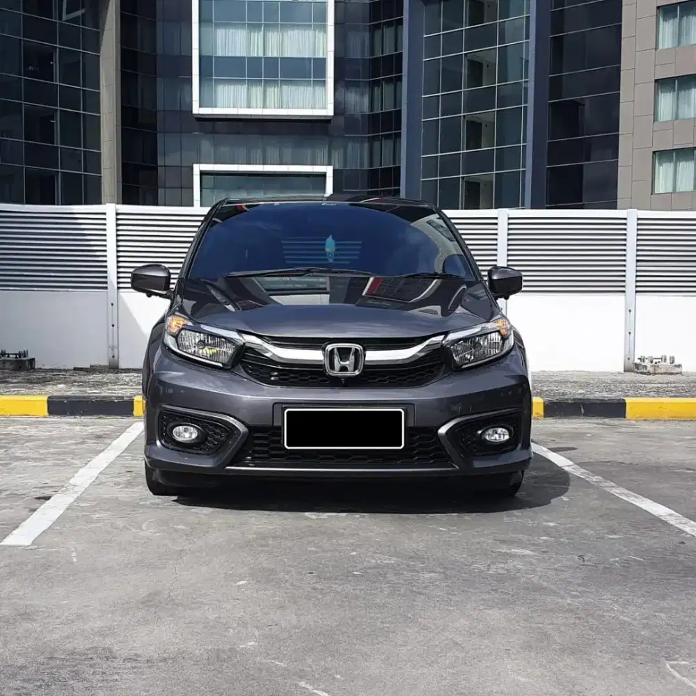 Honda Brio E Satya 1.2 matic tahun 2022 warna hitam