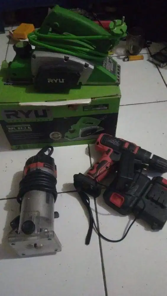 Jual cepat borong Router Maktec Mt 370 Bor baterai JLD