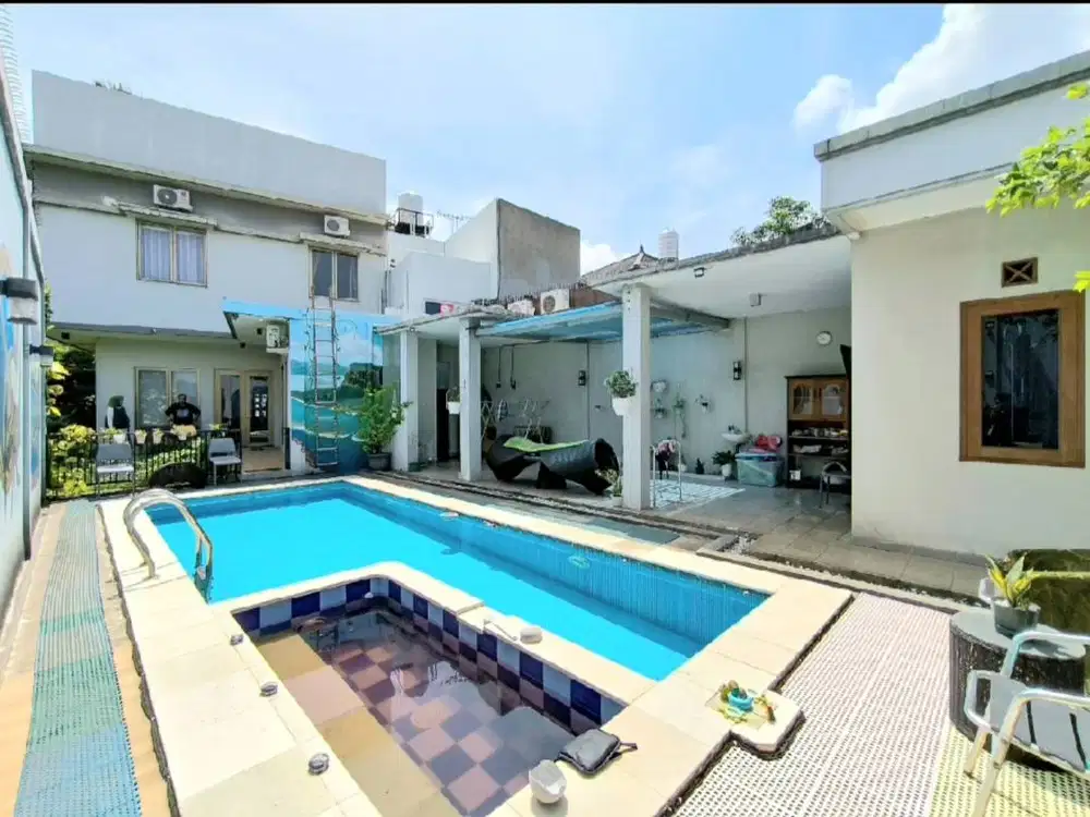Rumah Dgn Swimming Pool di Bintaro Tangsel GB-15386