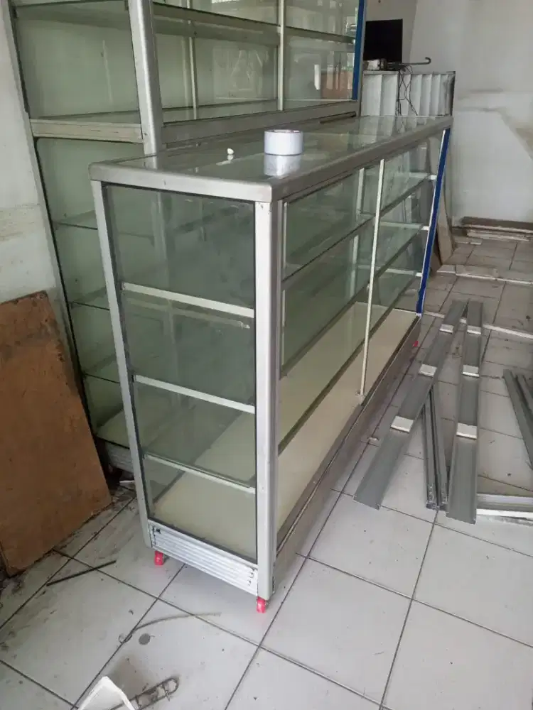 Etalase bekas 1.70 meter