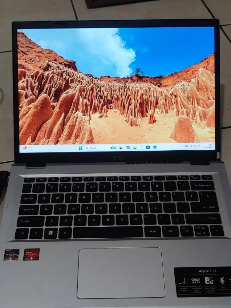 Acer Aspire 3 Ryzen 7 5700U | 8GB | SSD 512GB | WUXGA IPS | Siap Pakai