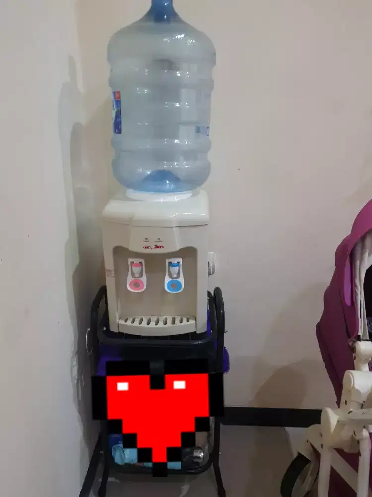 Dispenser merk Niko + galon aqua + rak dispenser