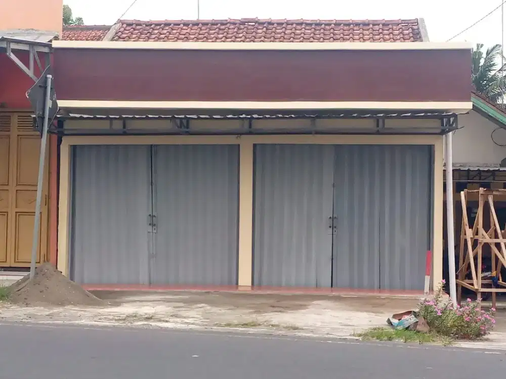 DISEWAKAN KIOS MODERN LOKASI STRATEGIS – KAWUNGANTEN