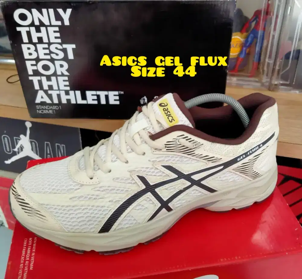 Sepatu Running Asics Gel Flux
