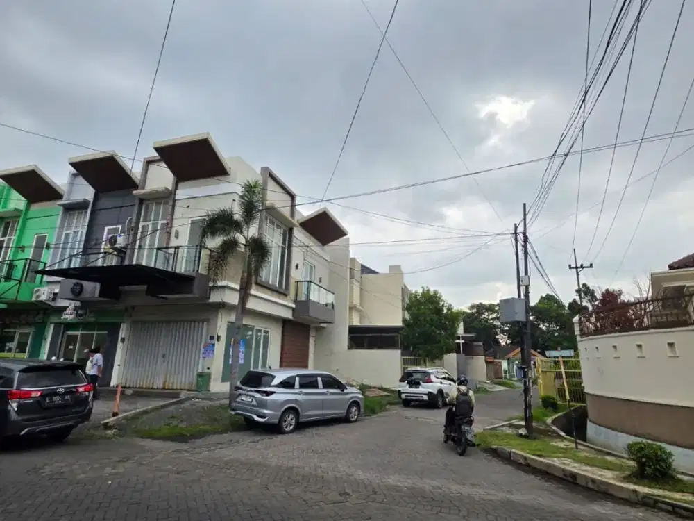 Ruko 2 Lantai Bagus dan Strategis di Prapen Indah, Surabaya