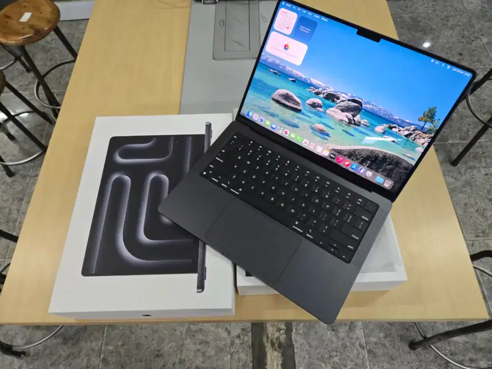 MacBook Pro M4 pro IBOX Tangan Pertama