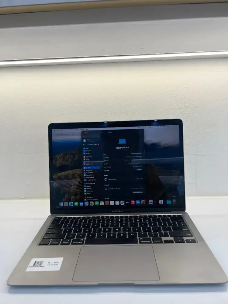 Macbook Air i3 2020 13 8/256 GB