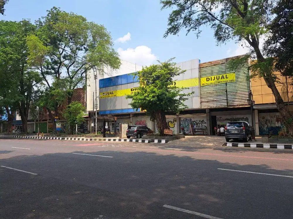 DIJUAL RUMAH JALAN SLAMET RIYADI SOLO