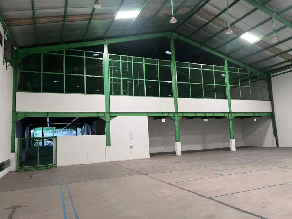 DISEWAKAN GUDANG LUAS 2600 M2 IJIN INDUSTRI AKSES TOL DI CIKANDE