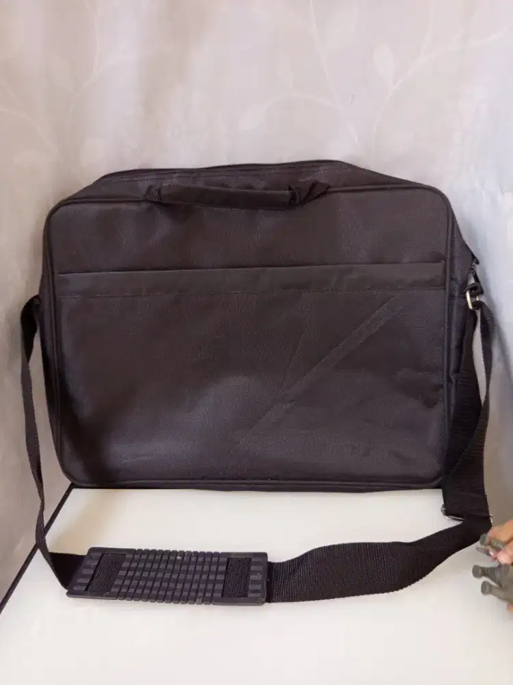 Tas Laptop Hadiah Seminar