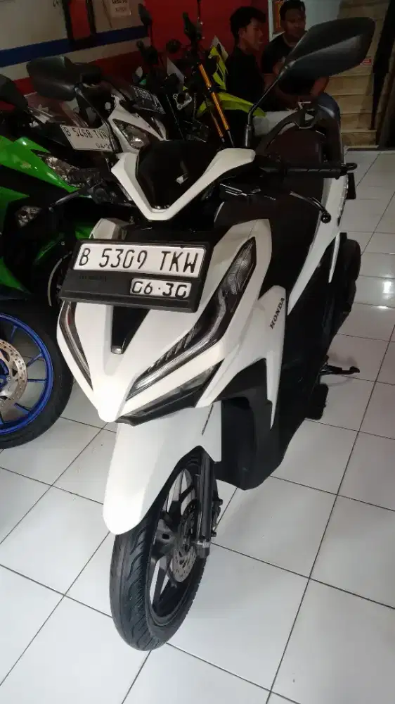 VARIO 125 DIJUAL CASH ATAU KREDIT