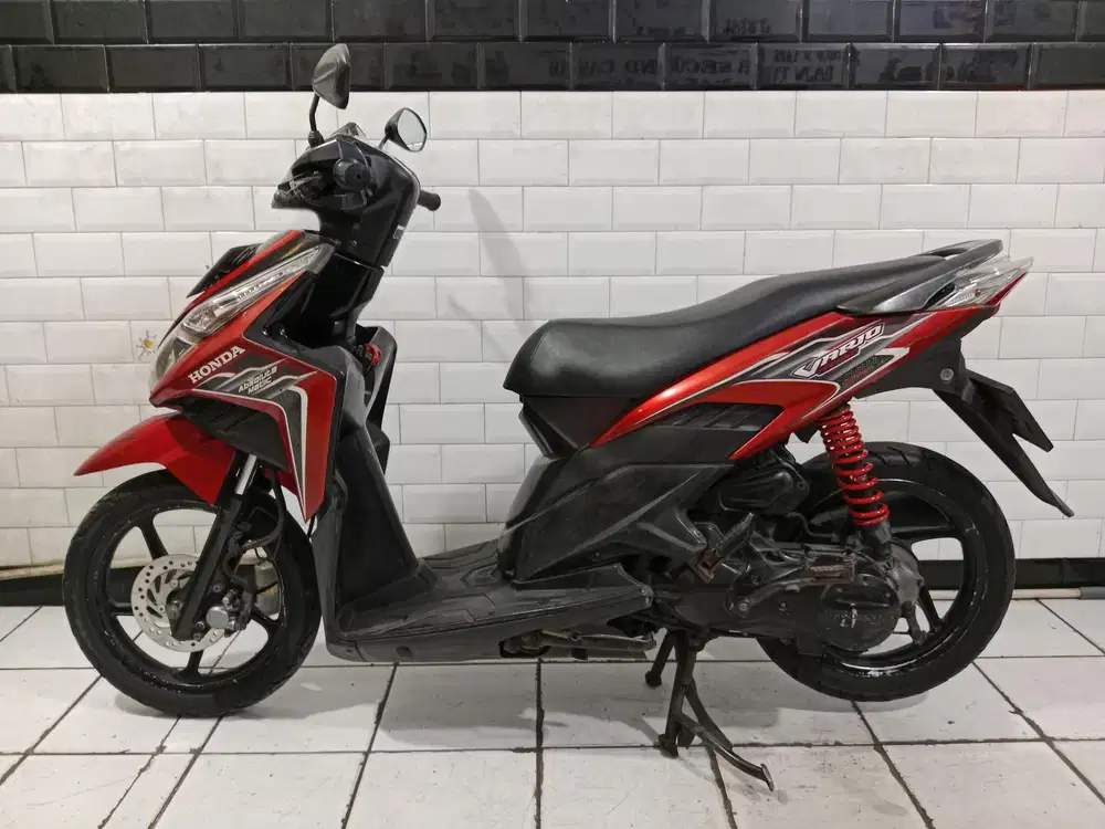 Honda vario cw tahun 2011 mesin terawat