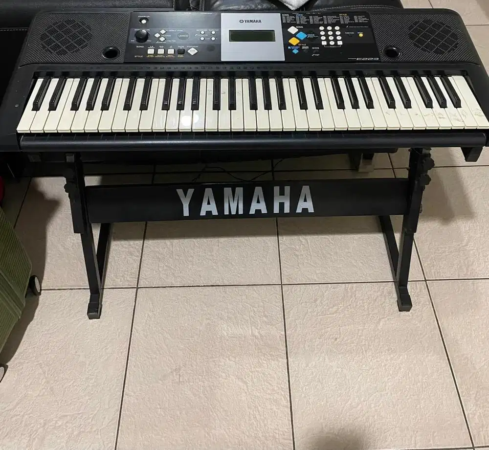 Yamaha Keyboard PSR E223