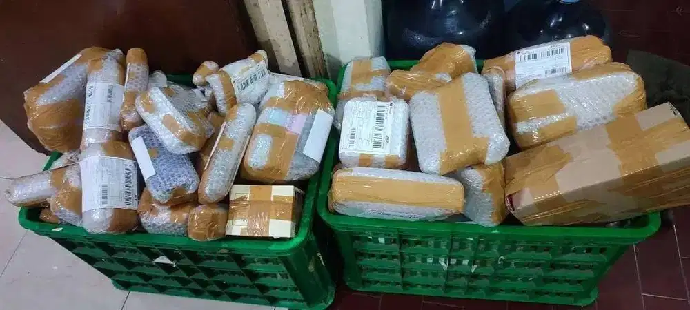Dicari tukang masak & waiter untuk Depot serta Packing harian OLshop