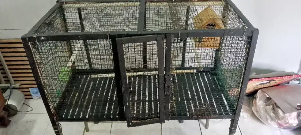 Kandang besi kotak