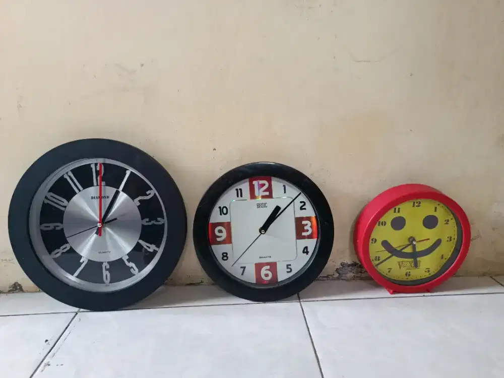 Jam Dinding Original Tampil Keren