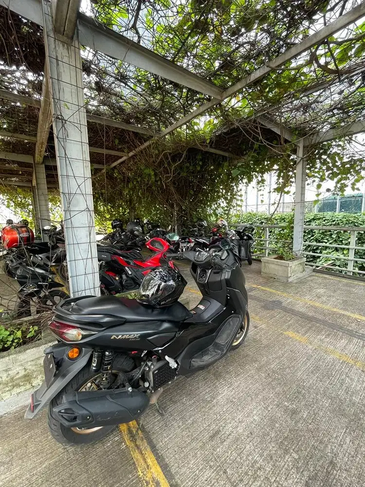 Yamaha Nmax conected non abs 2023 Tangan Pertama