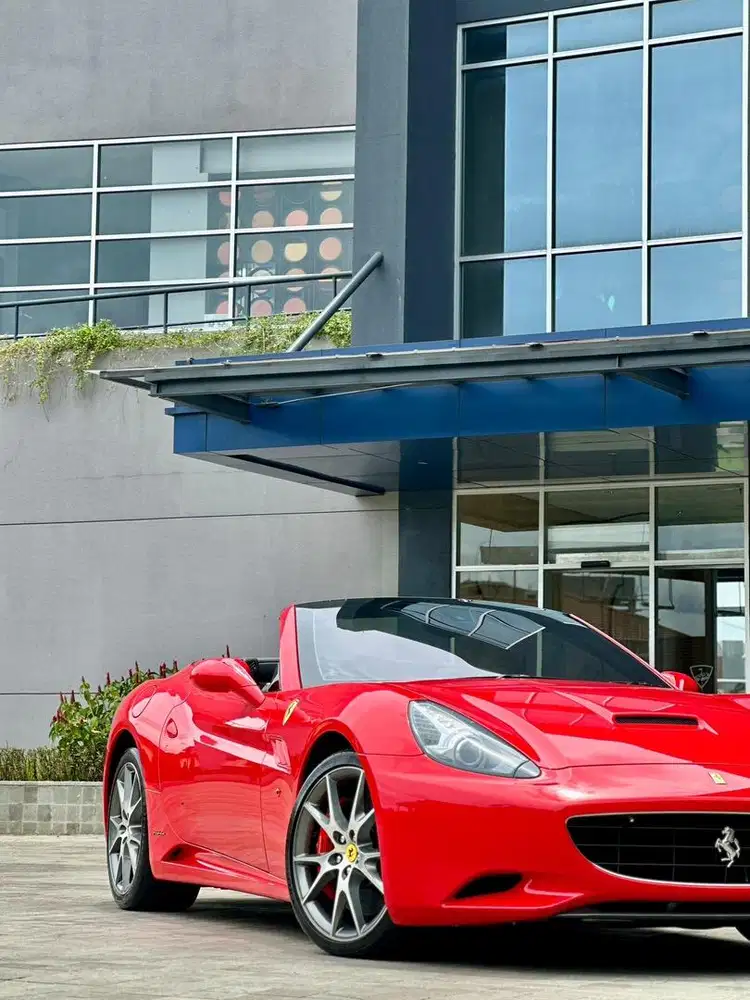 FERRARI CALIFORNIA HS30
