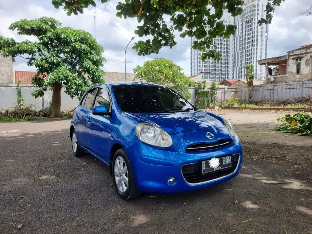 Nissan March Automatic