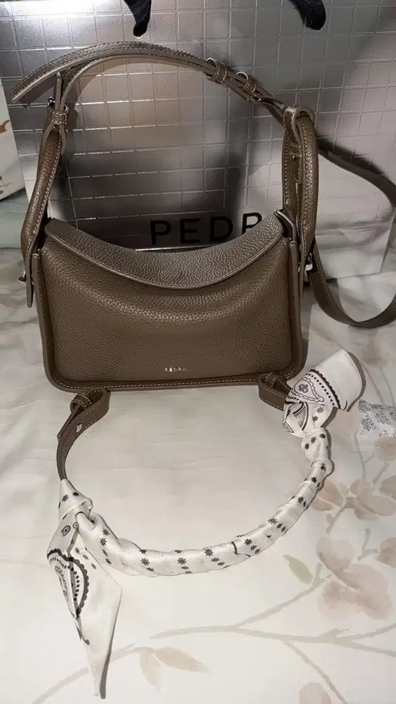 Jual tas pedro ( masi baru )