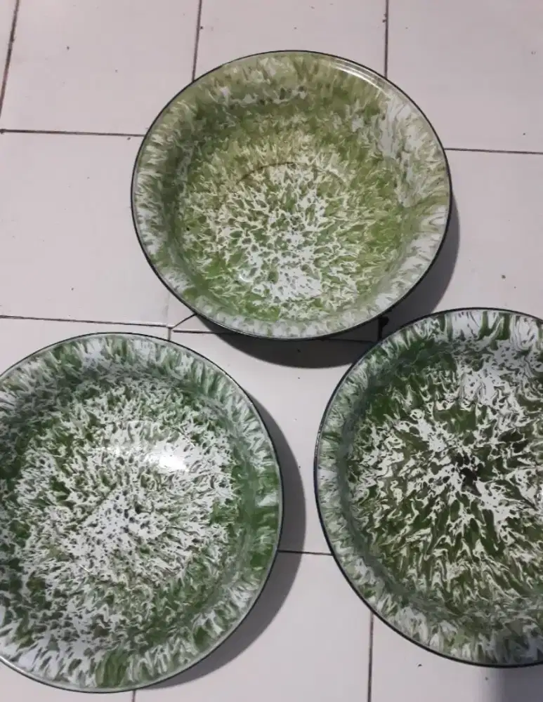 Panci kuno blirik hijau