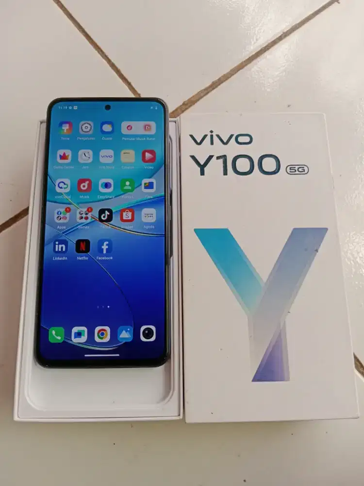 Vivo y100 5g masih mulus