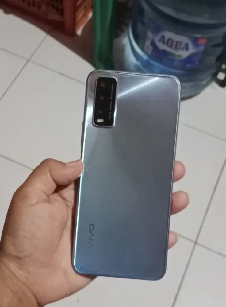 Vivo Y20s G ram 4+1/128.