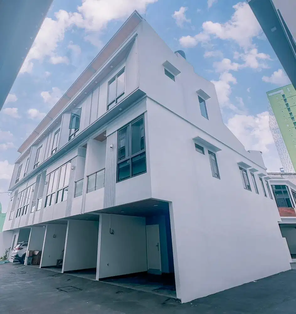 Rumah Ekonomis Masuk Mobil di Jakpus dekat Stasiun Sawah Besar