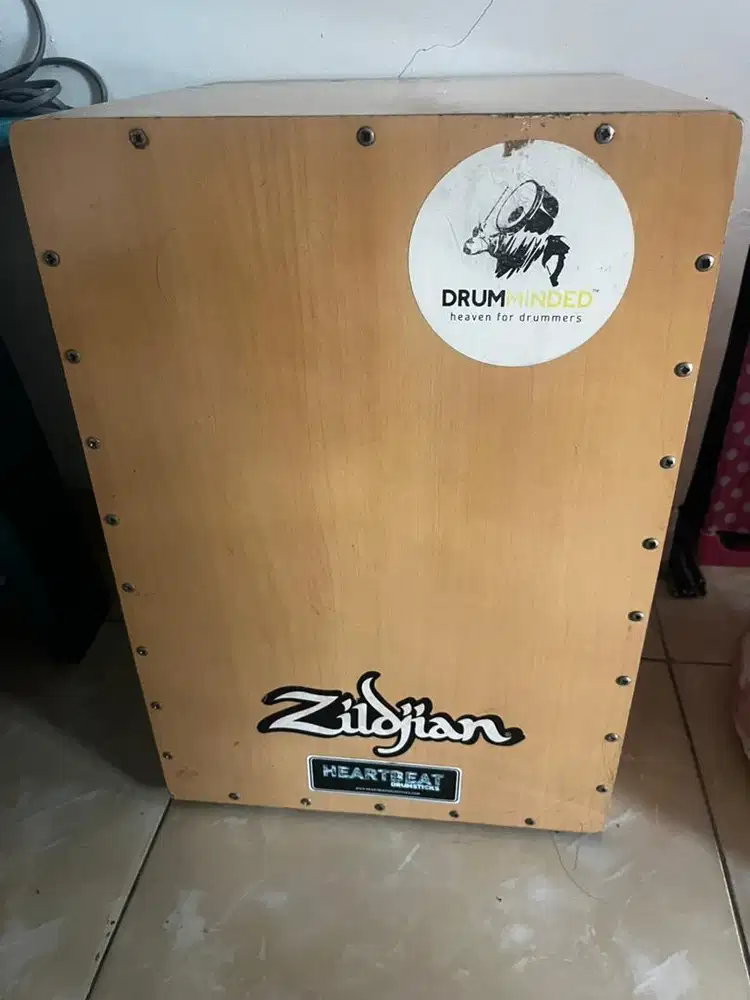 Zildjian cajon drum