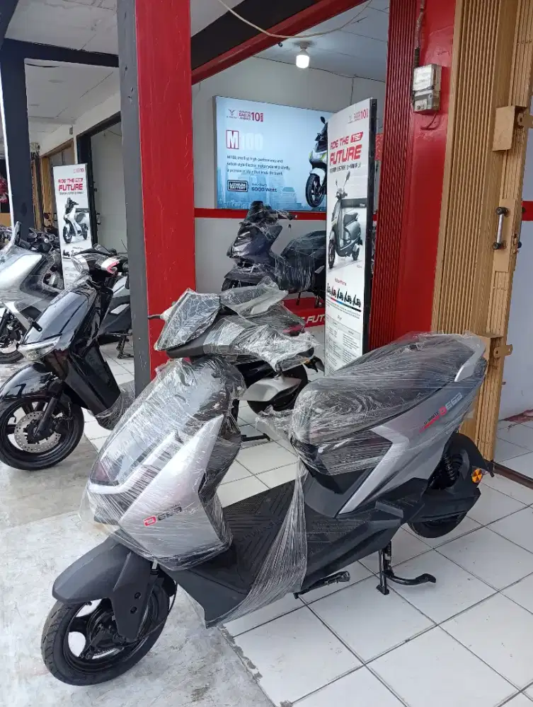 SEPEDA LISTRIK UWINFLY TERBARU D66B