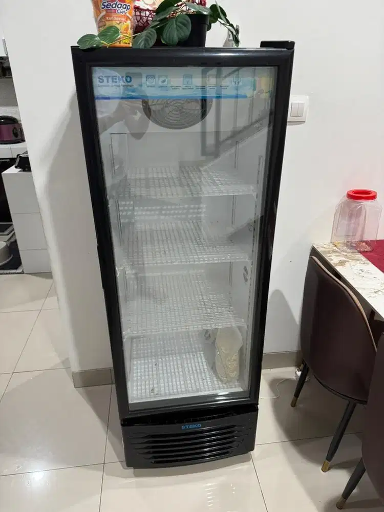 Chiller steko showcase 4 tingkat