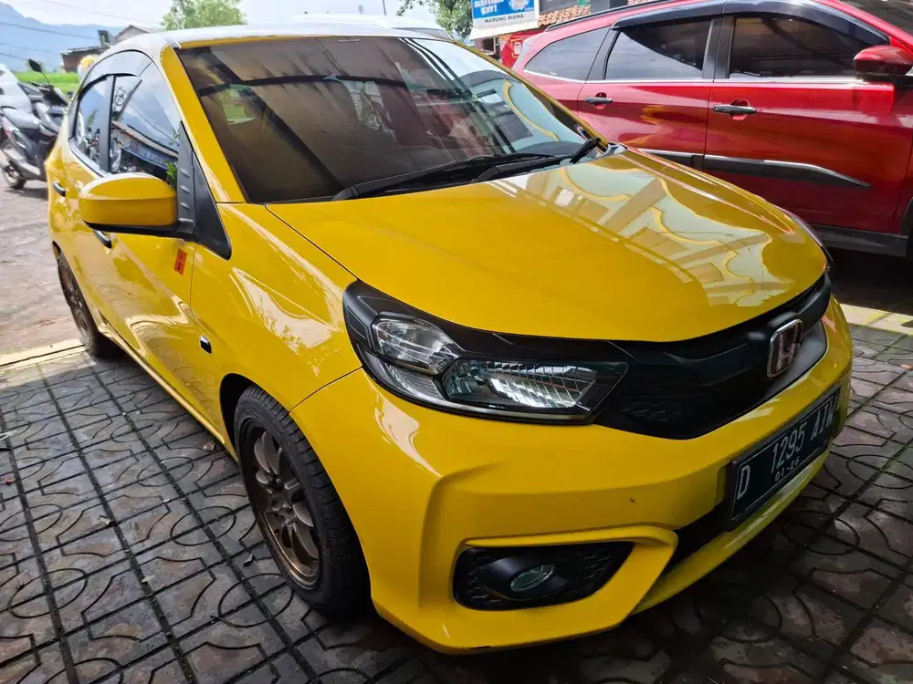 Honda Brio E MT 2020 low km terawat kuning manual antik