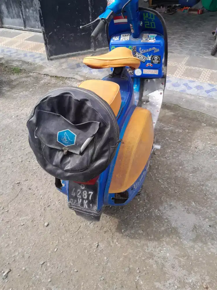 Piaggio Vespa PS 150 Tahun 1980 manual/matic