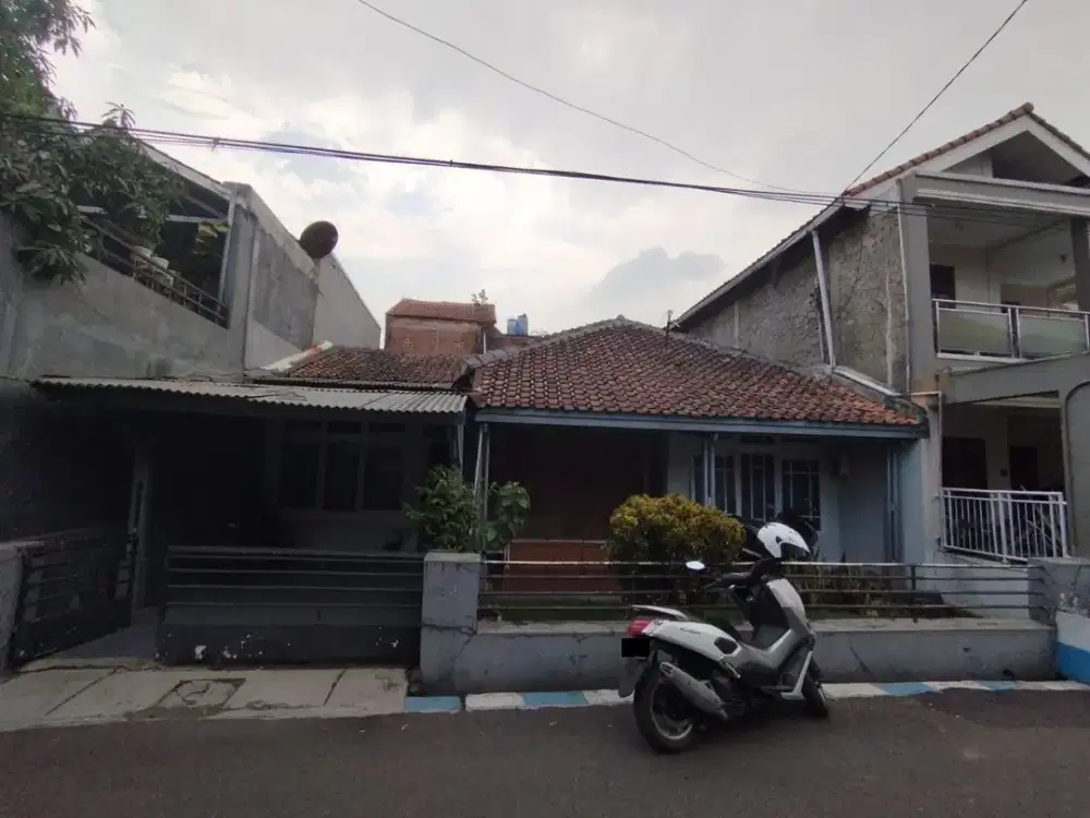 Rumah Terawat Nyaman Dihuni di Margahayu Permai