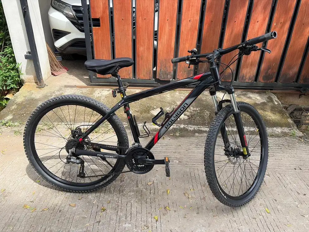 Polygon Premier 4 – MTB Serbaguna, Siap Pakai