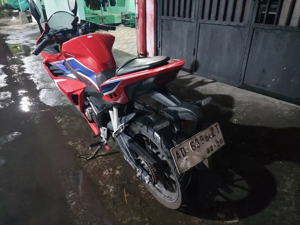 Honda CBR 150 milik pribadi