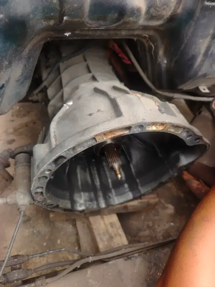 Gearbox kijang kapsul lgx 5 maju 1 mundur