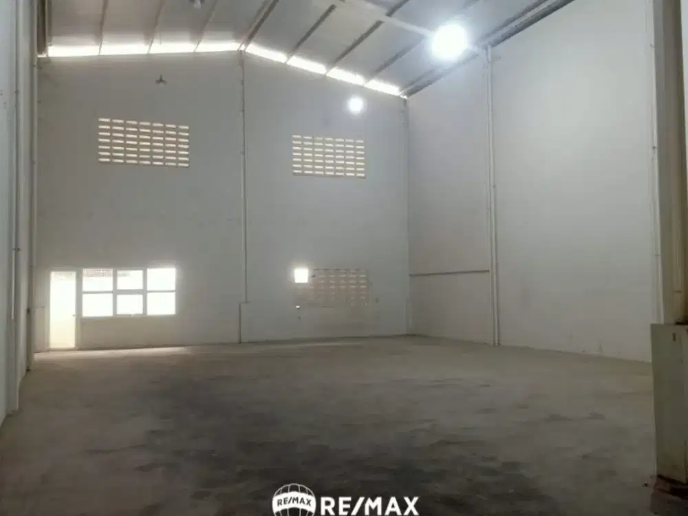 Di Jual Gudang di  Bizpoint Cikupa Tigaraksa, Tangerang