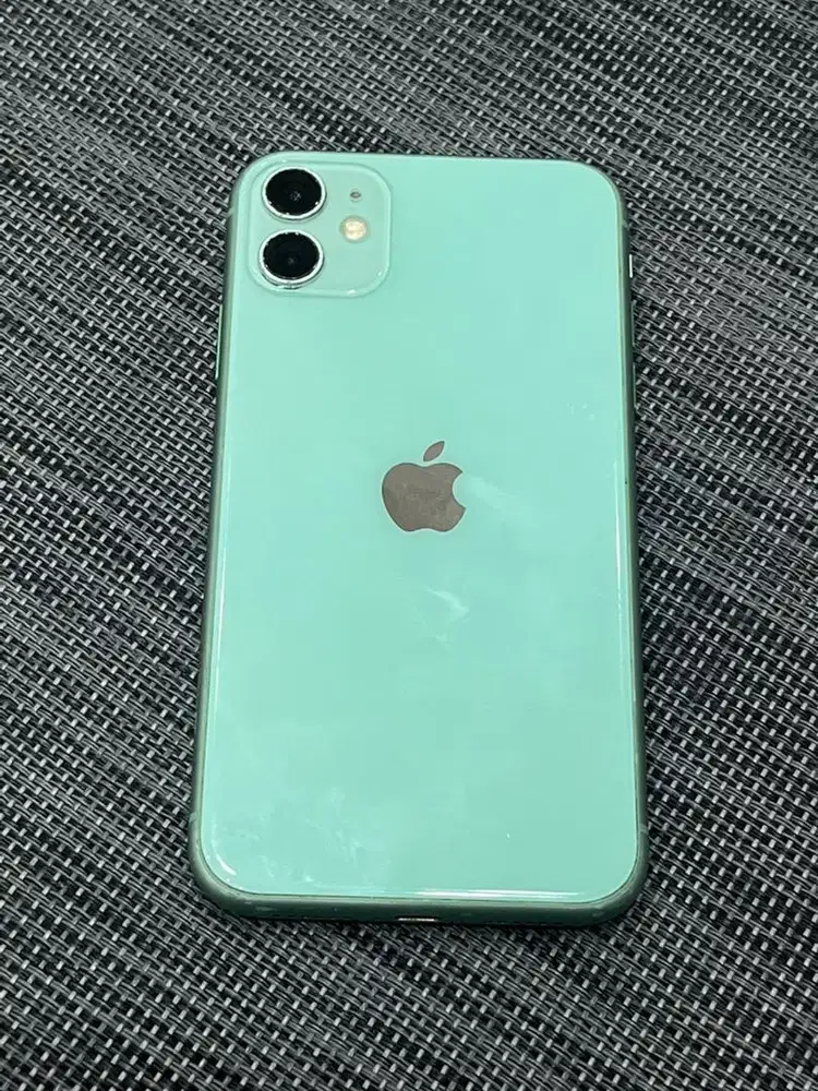 iphone 11 128Gb inter all op unit sama charger aja