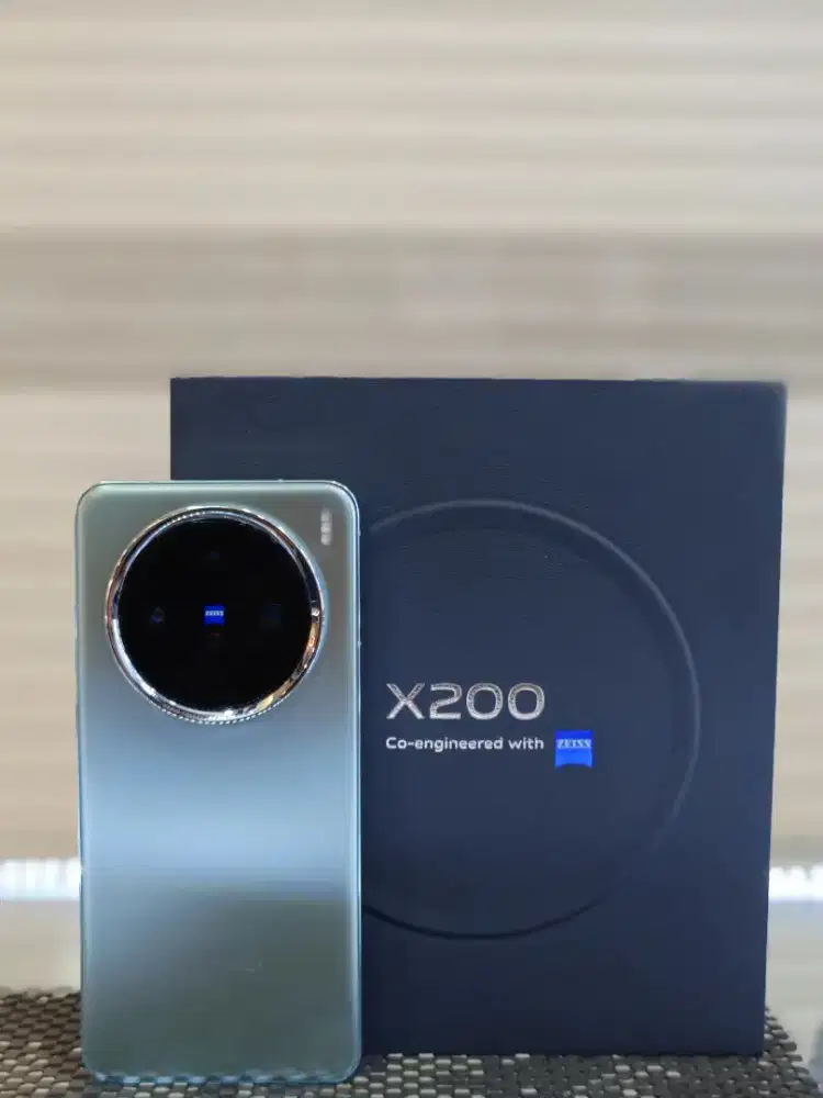 VIVO X200 12/256 green