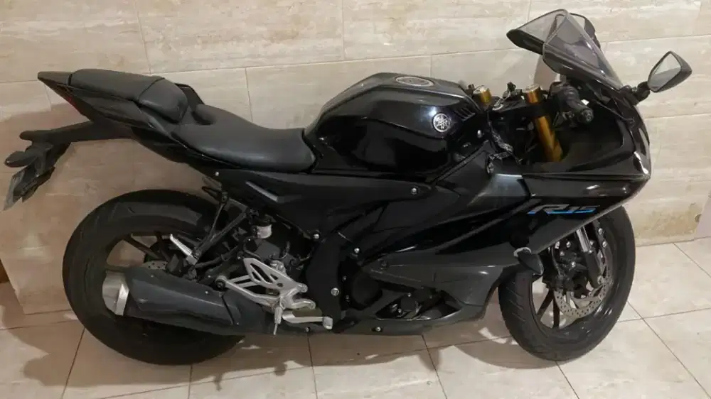 Motor Yamaha R15