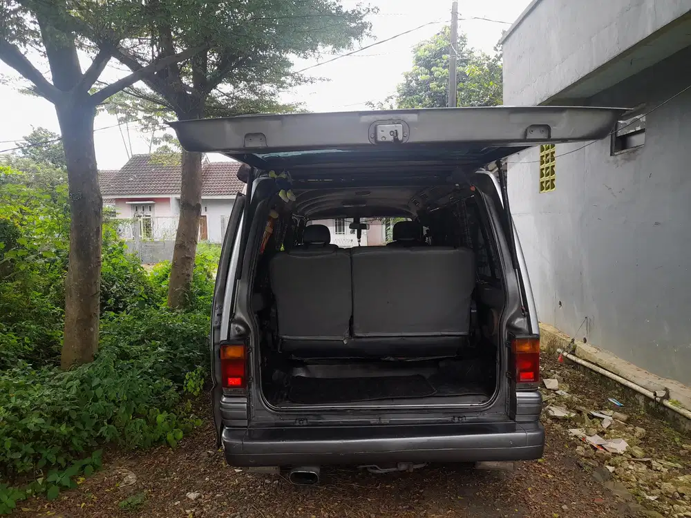 Mazda E2000 1997 Bensin