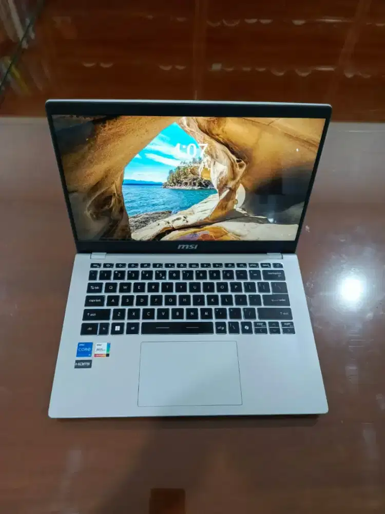 Dijual Laptop MSI Modern 14 C12MO RAM 16/512 GB