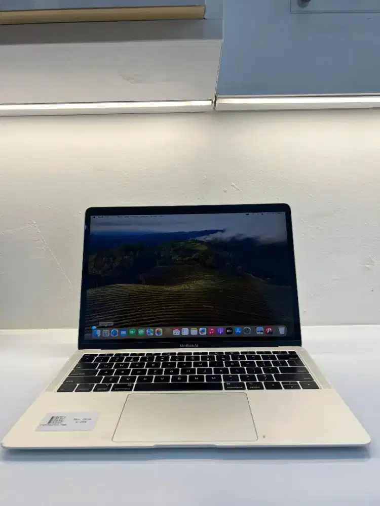Macbook Air i5 2019 13 8/256 GB