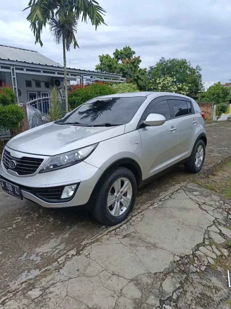 KIA SPORTAGE SE MANUAL 2012
